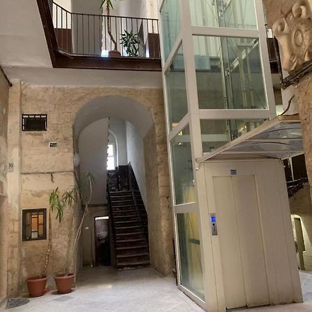 Ferienwohnung Palazzo Dei Tabacchi Bari Exterior foto