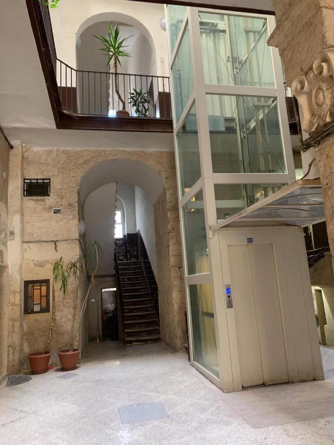 Ferienwohnung Palazzo Dei Tabacchi Bari Exterior foto